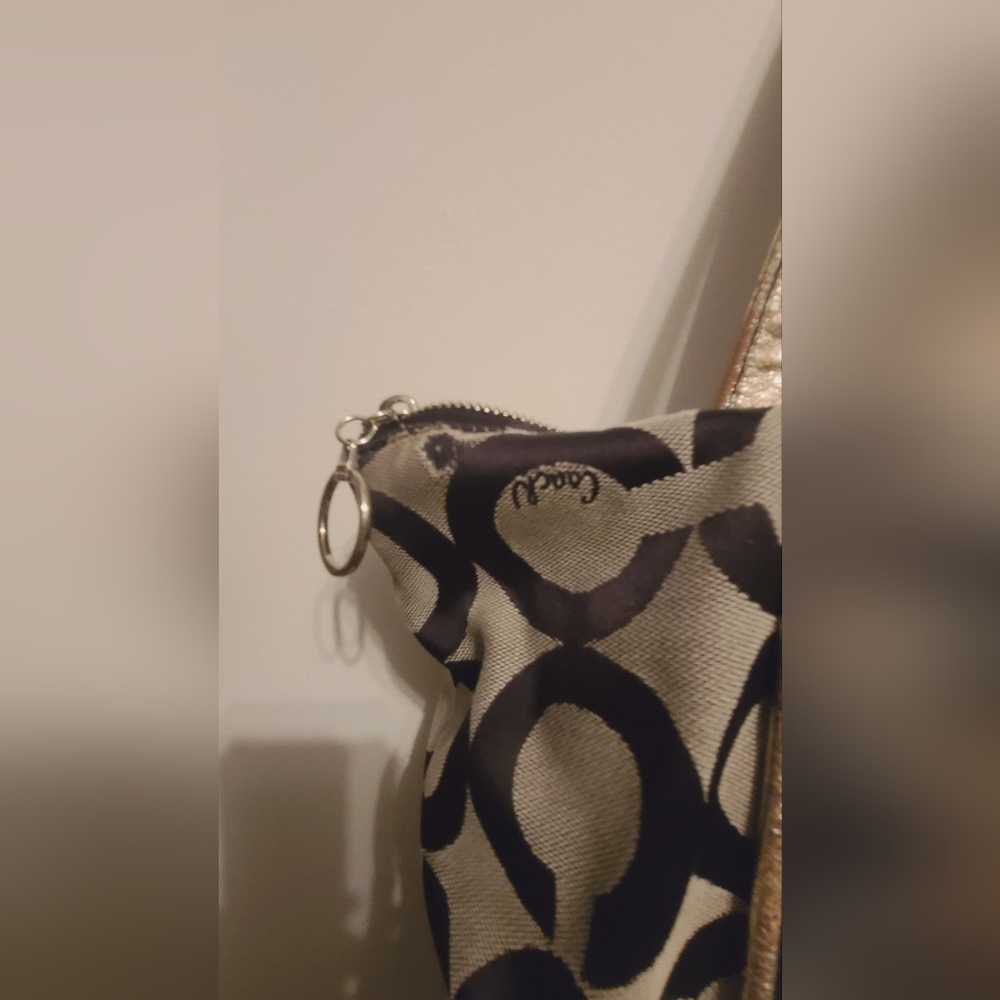 SOLD!!!    COACH Poppy Bag - Picture 7 of 12